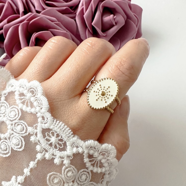 Biało-złoty pierścionek