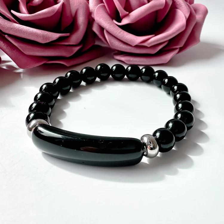 Bransoletka damska z kamieni naturalnych Onyks podłużny kule 8 mm