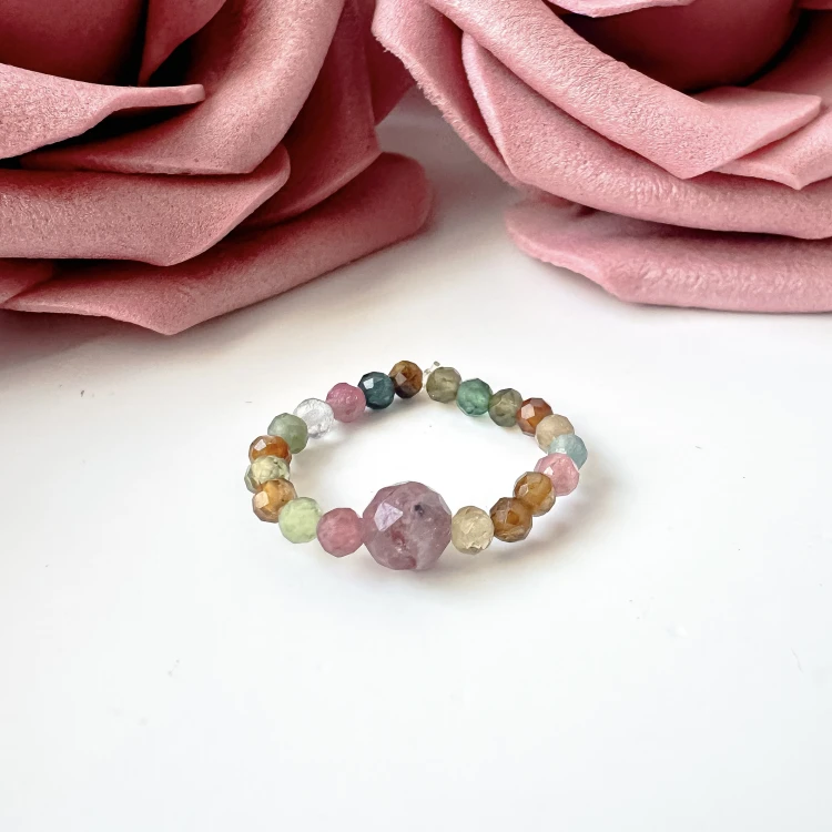 Pierścionek elastyczny z kamieni naturalnych kolorowy Turmalin kamień ochronny