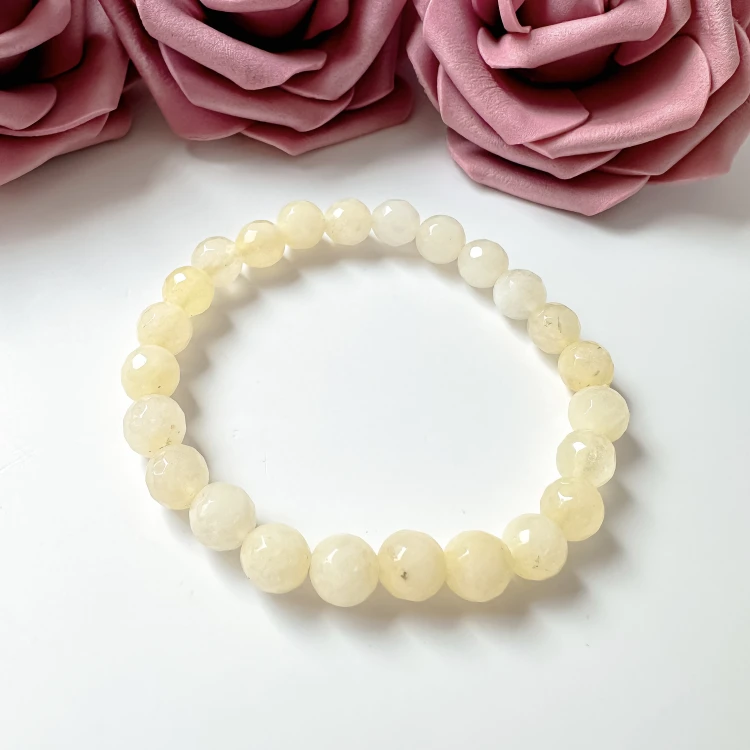 Bransoletka damska z kamieni naturalnych faset kremowy Jadeit kule 8 mm