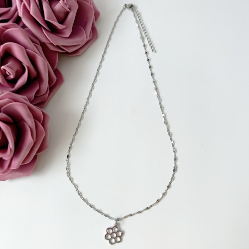 Srebrny naszyjnik z przywieszką zawieszka ażurowy kwiat ze stali chirurgicznej