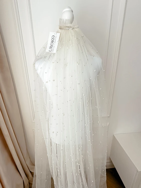 Długi welon Paris z perłami katedralny ivory długość 300 cm 3 m